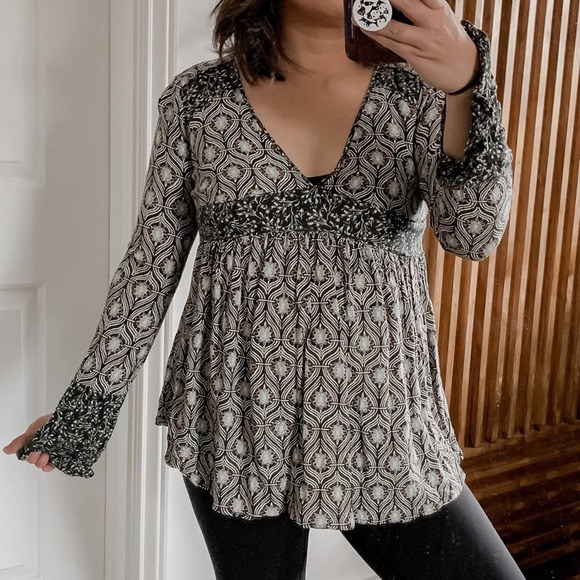Free People Top Rolling Hills Bell‎ Sleeve Tunic. Size XS - Picture 1 of 12